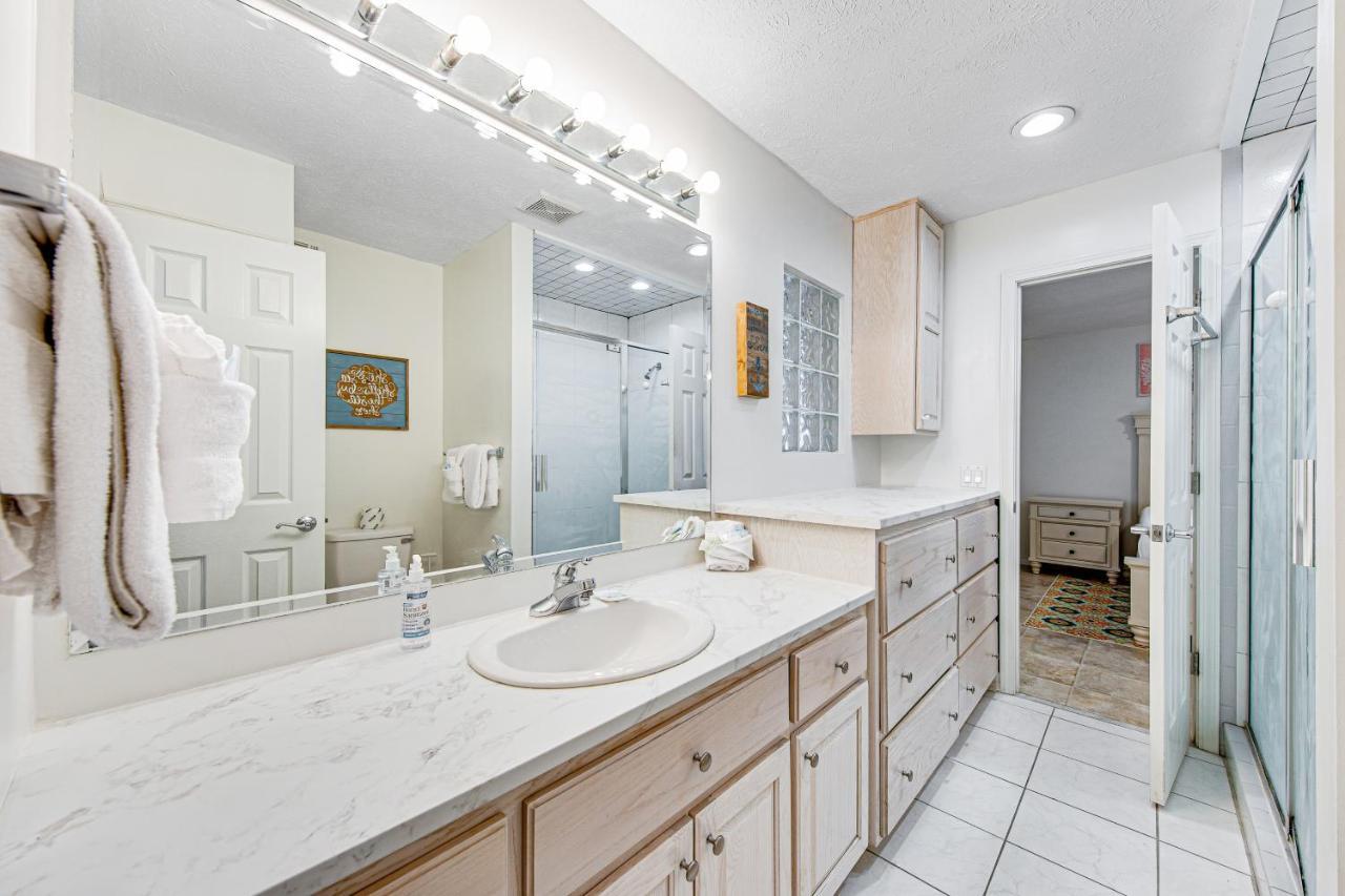 Sunshine'S Holiday Panama City Beach Exterior photo